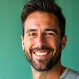 Portrait de Julien Perrin, coach bien-être